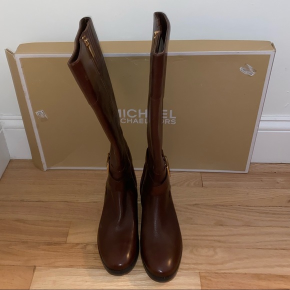 Michael Kors Zip Up Boots - Picture 2 of 3